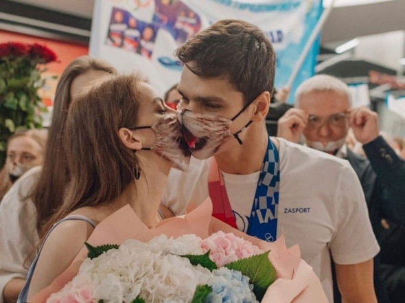 Олимпийский чемпион Евгений Рылов из Новотроицка женился на тренере по плаванию
