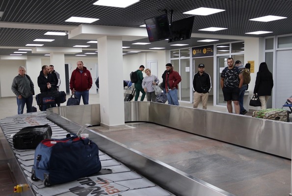 В аэропорту Оренбурга открыли новый зал прилета для пассажиров внутренних рейсов