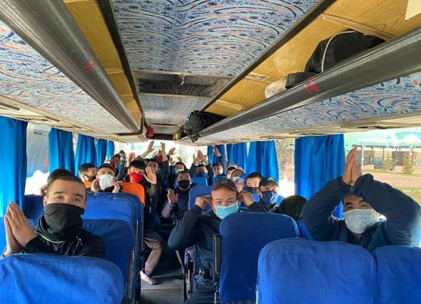 Для киргизских мигрантов, застрявших на границе в Оренбургской области, организуют транзитный коридор