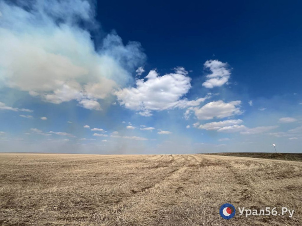 Самолеты, которые видели жители Орска в небе на выезде в Гай, не имеют отношения к пожару и МЧС