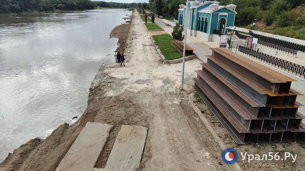Работы на набережной Урала в Оренбурге