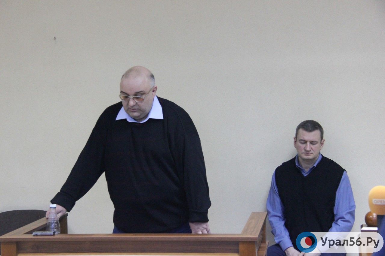 Адвокат Игорь Рева и Евгений Арапов