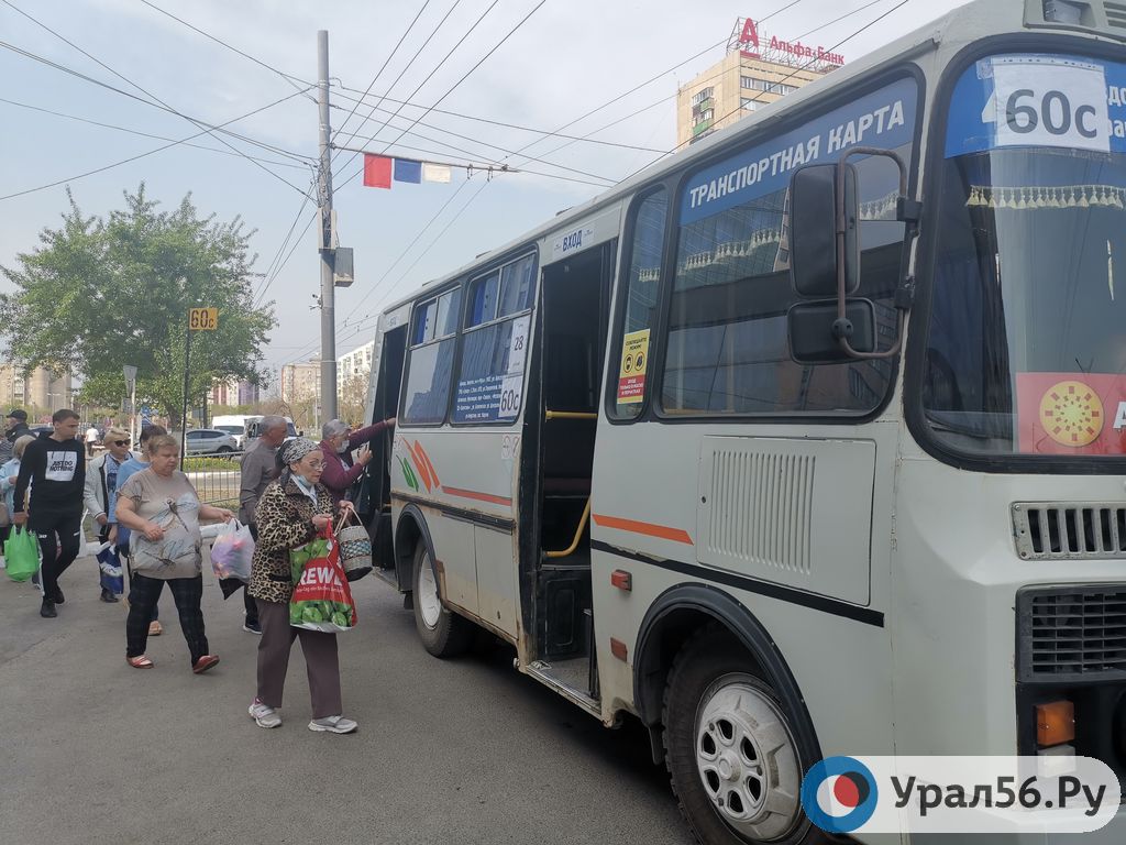 Автобус, следующий по маршруту №60с. Фото из архива