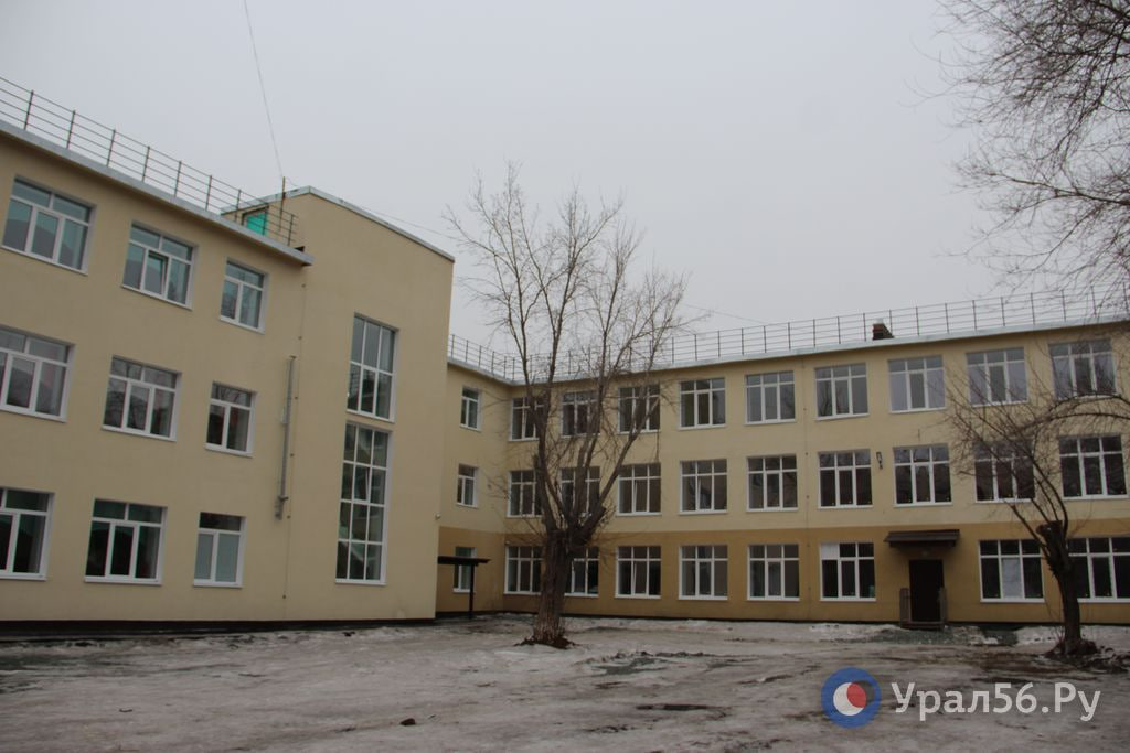 Школа №27 в Орске, фото из архива