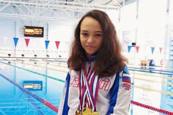 Пловчиха Виктория Ищиулова из Орска взяла золото на чемпионате Европы и установила новый мировой рекорд