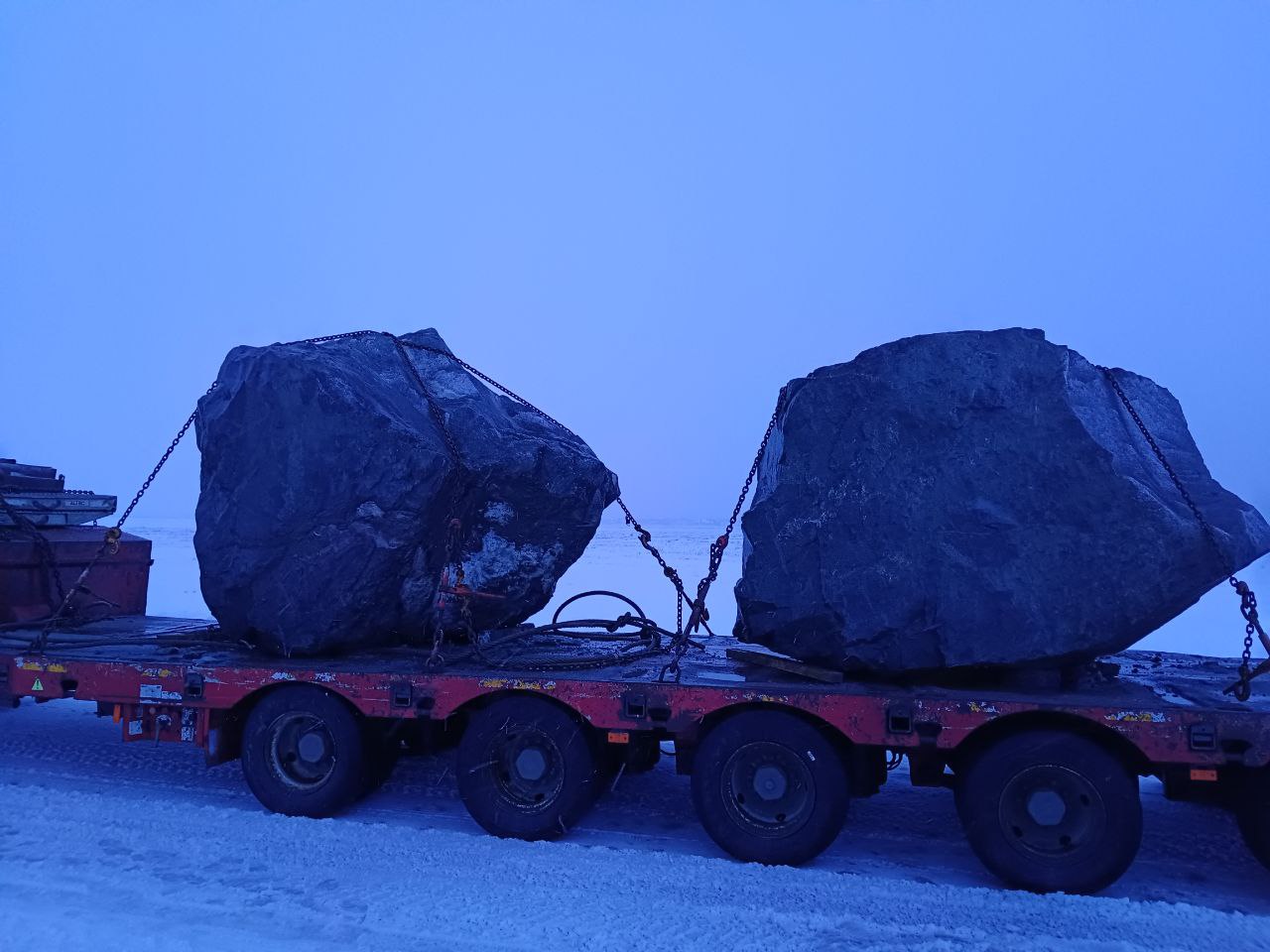 В город уже доставили гранитные камни, необходимые для создания памятного места. Фото: школа юных космонавтов имени Юрия Алексеевича Гагарина.
