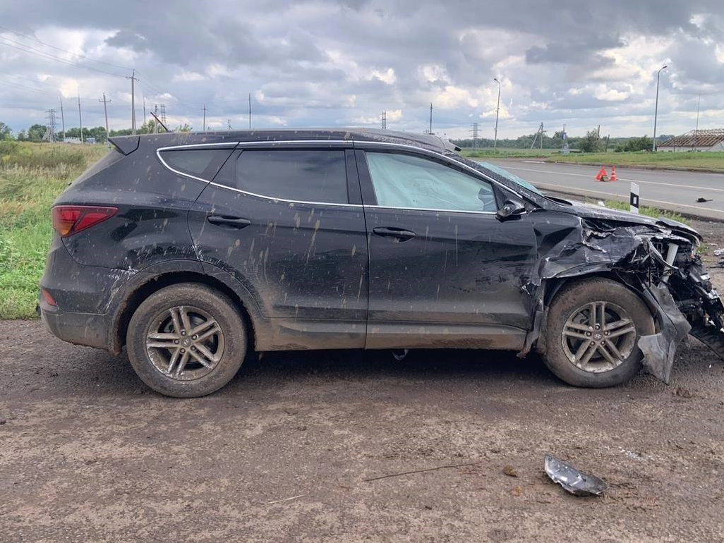 78-летний водитель Hyundai столкнулся с КамАЗ у села Лабазы 