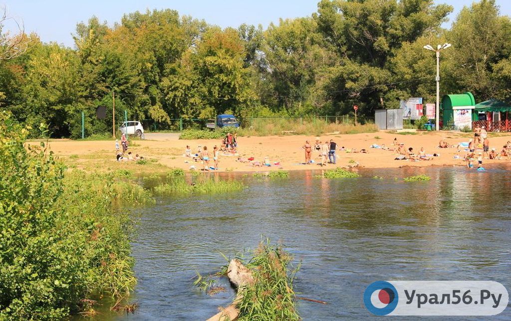 Пляж на реке Урал в Орске, 2018 год