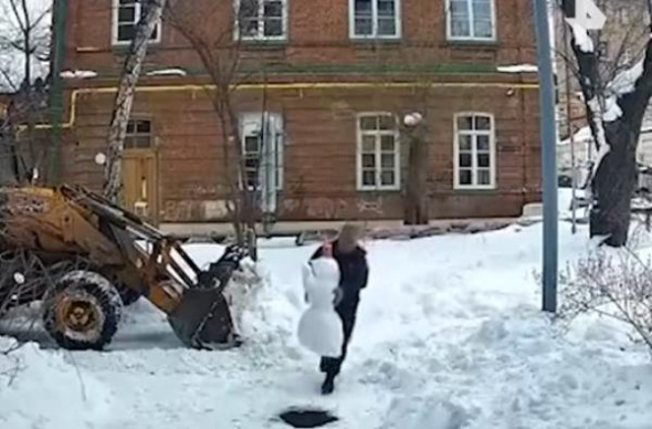 Жителя Оренбурга, спасшего снеговика, зовут Звиади Меладзе