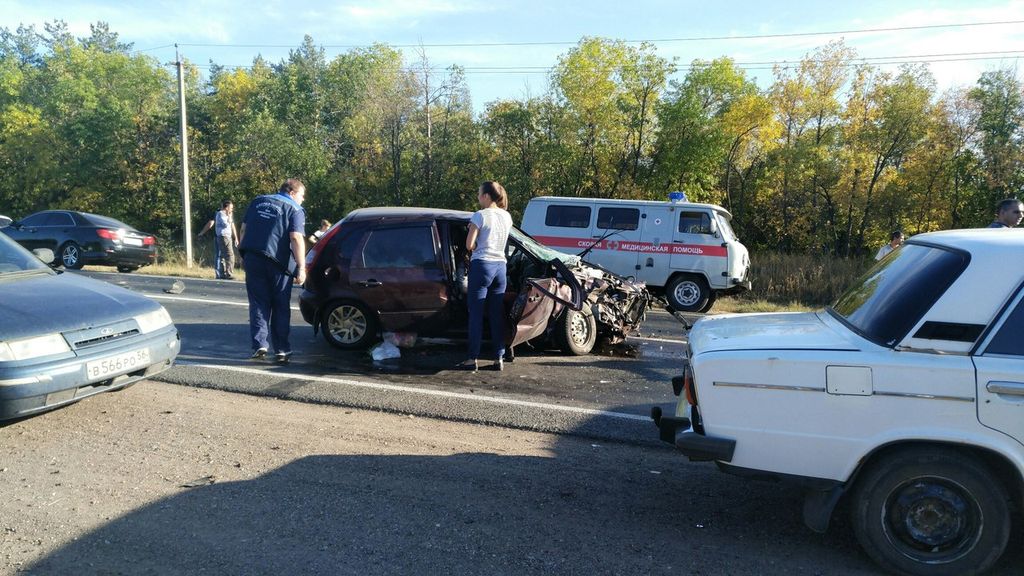 В ДТП под Оренбургом пострадали 6 человек