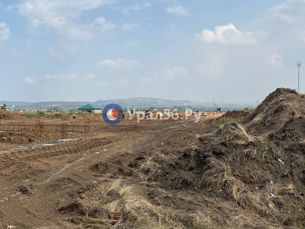 09.07.2024 в Орске на месте строительства ЖК Звездный, где должны построить дома для пострадавших от паводка