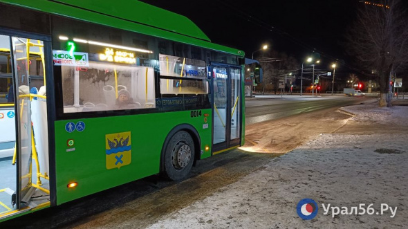 «Немного ударил» и травма головы: новые автобусы «ЛиАЗ» в Оренбурге попали как минимум в 2 ДТП в первый день работы (видео)