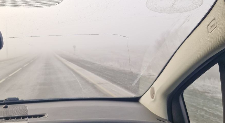 Трасса Оренбург - Орск на востоке региона, 30.11.2025