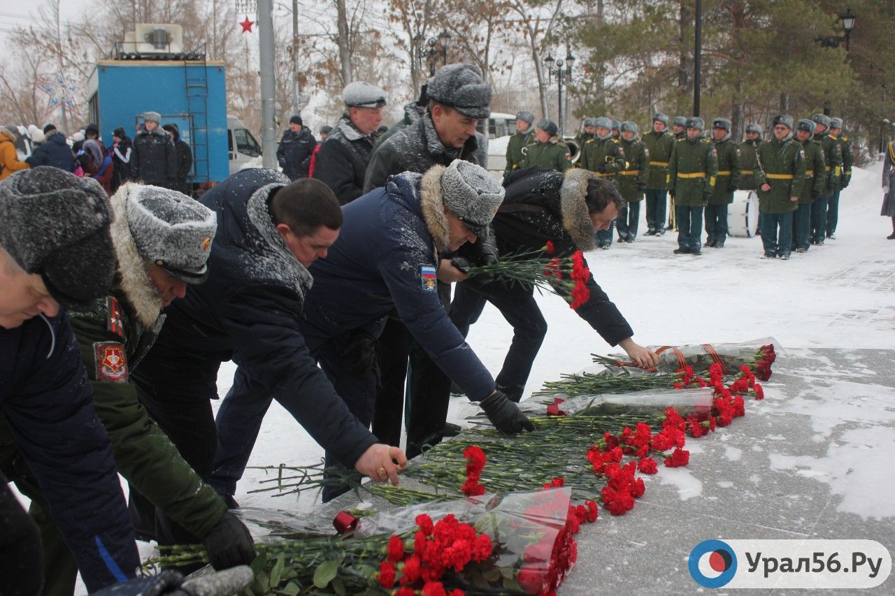 Возложение цветов к Мемориалу «Вечный огонь», Оренбург, 22 февраля 2019 года