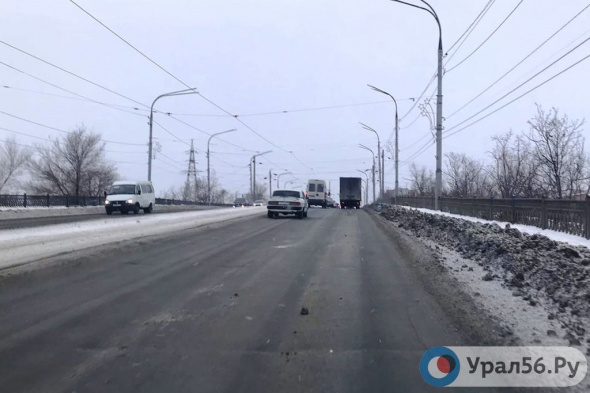 Как почистили дороги Орска после прошедших на выходных снегопадов? Фотообзор Урал56.Ру