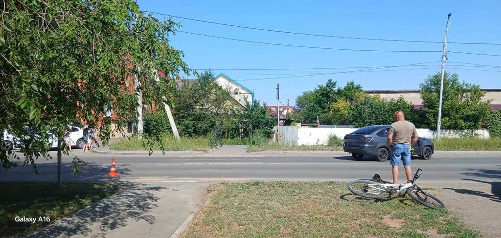 На месте аварии. Фото: УМВД России по Оренбургской области.
