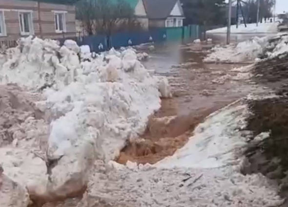 И это только начало? В Оренбургской области все больше населенных пунктов оказываются под водой