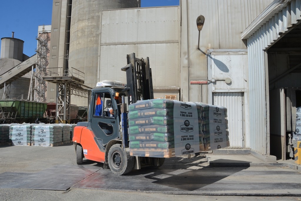 Цементное производство AKKERMANN CEMENT. Фото: пресс-служба ООО «ЮУГПК» 