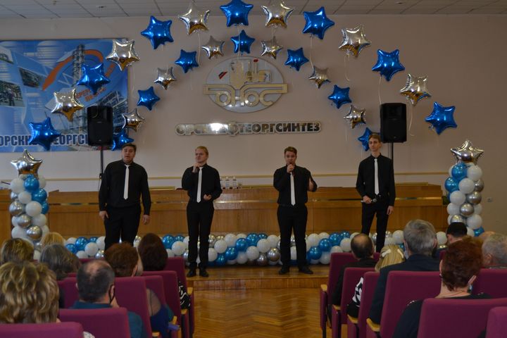 ПАО «Орскнефтеоргсинтез» и благотворительный фонд «САФМАР» выделили материальную помощь Орскому колледжу искусств