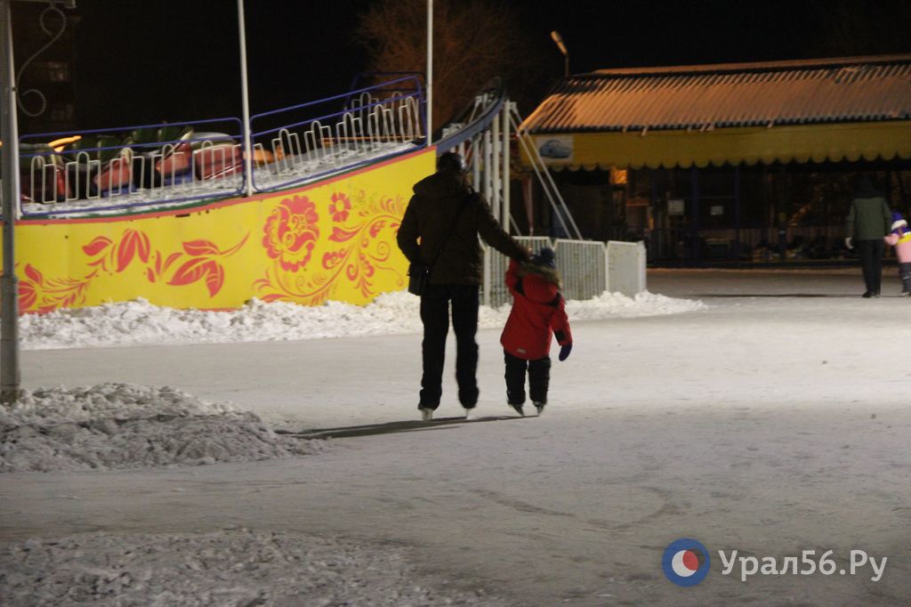 Каток в Центральном парке в 2022 году