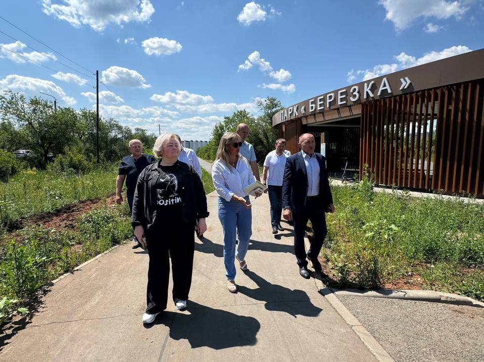 Администрация Оренбурга побывала около закрытых туалетов в парке «Березка», фото: тг-канал Вячеслава Объедкова