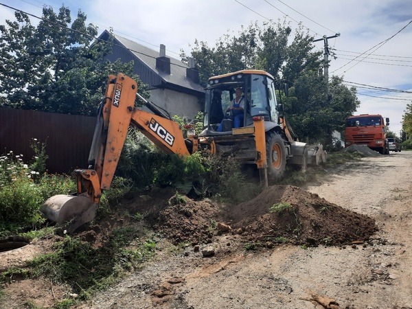 В Орске заменили участок водопровода на улице Пионерской