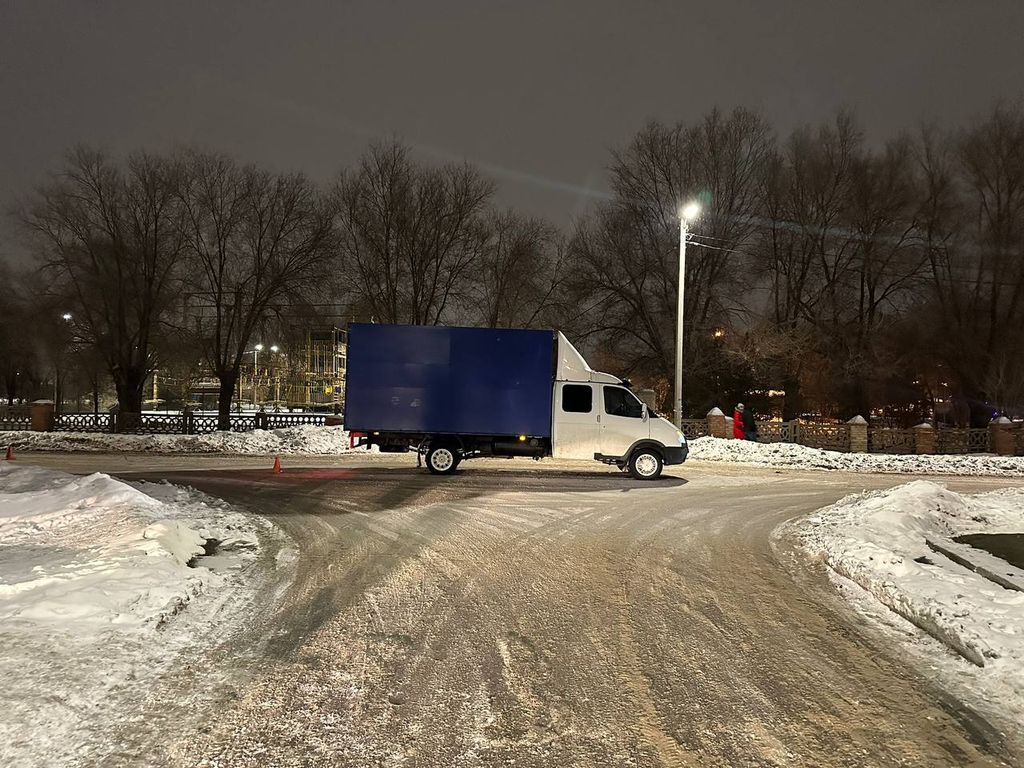 Газель сбившая ребенка в Орске. Фото : региональное УМВД