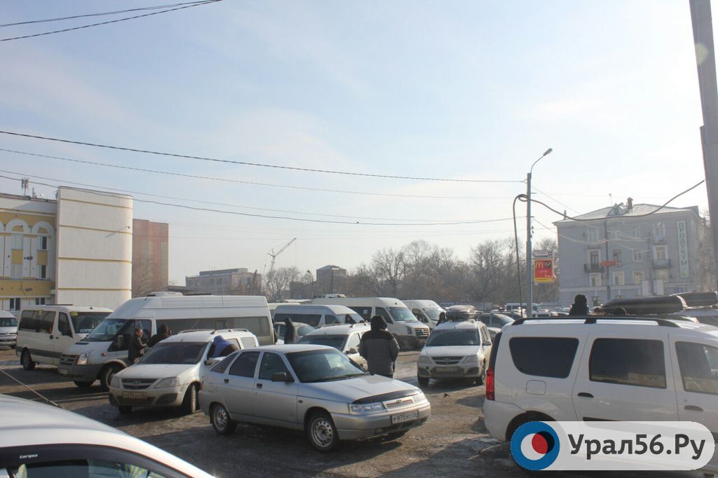 На Привокзальной площади Оренбурга, 15.03.2017