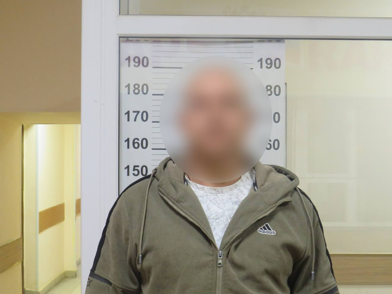 Задержанный мужчина. Фото УМВД по Оренбургской области