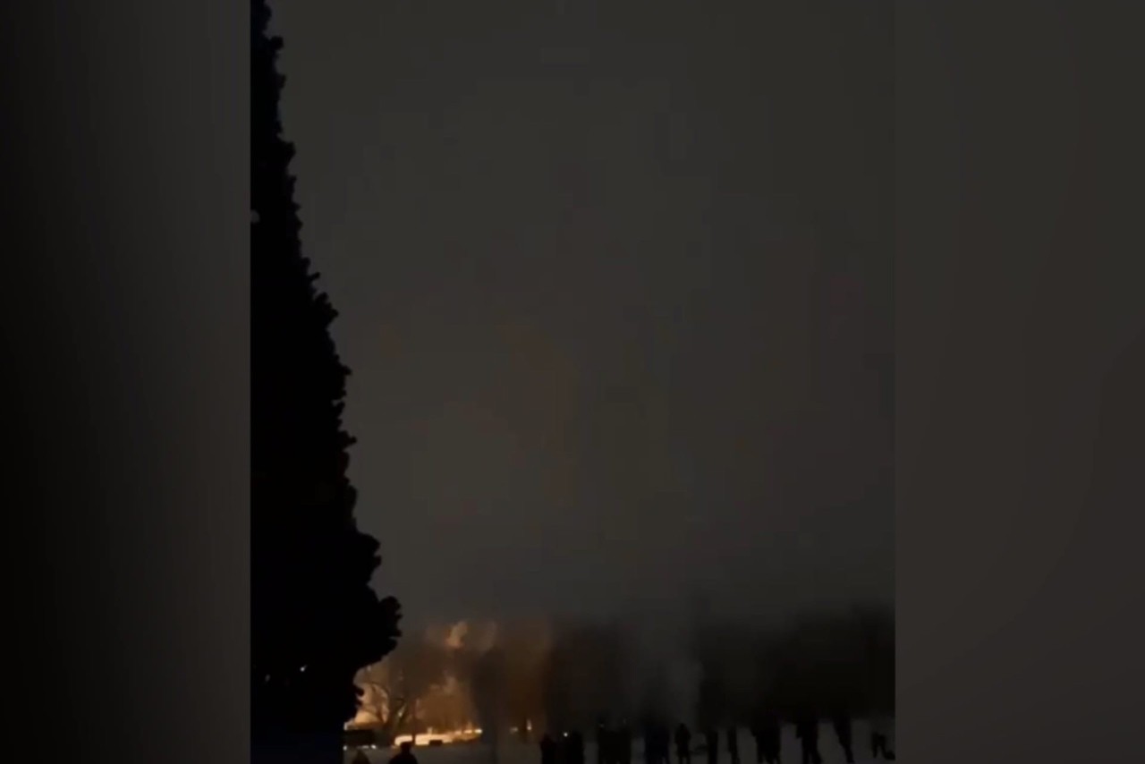 В парке Пищевик в новогоднюю ночь не горела елка