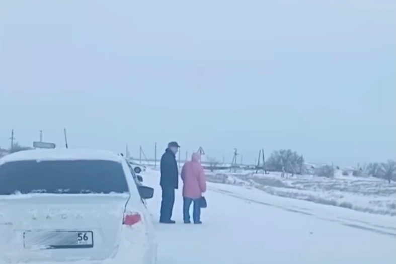 Обстановка на трассе Орск – Домбаровский (фото очевидцев)
