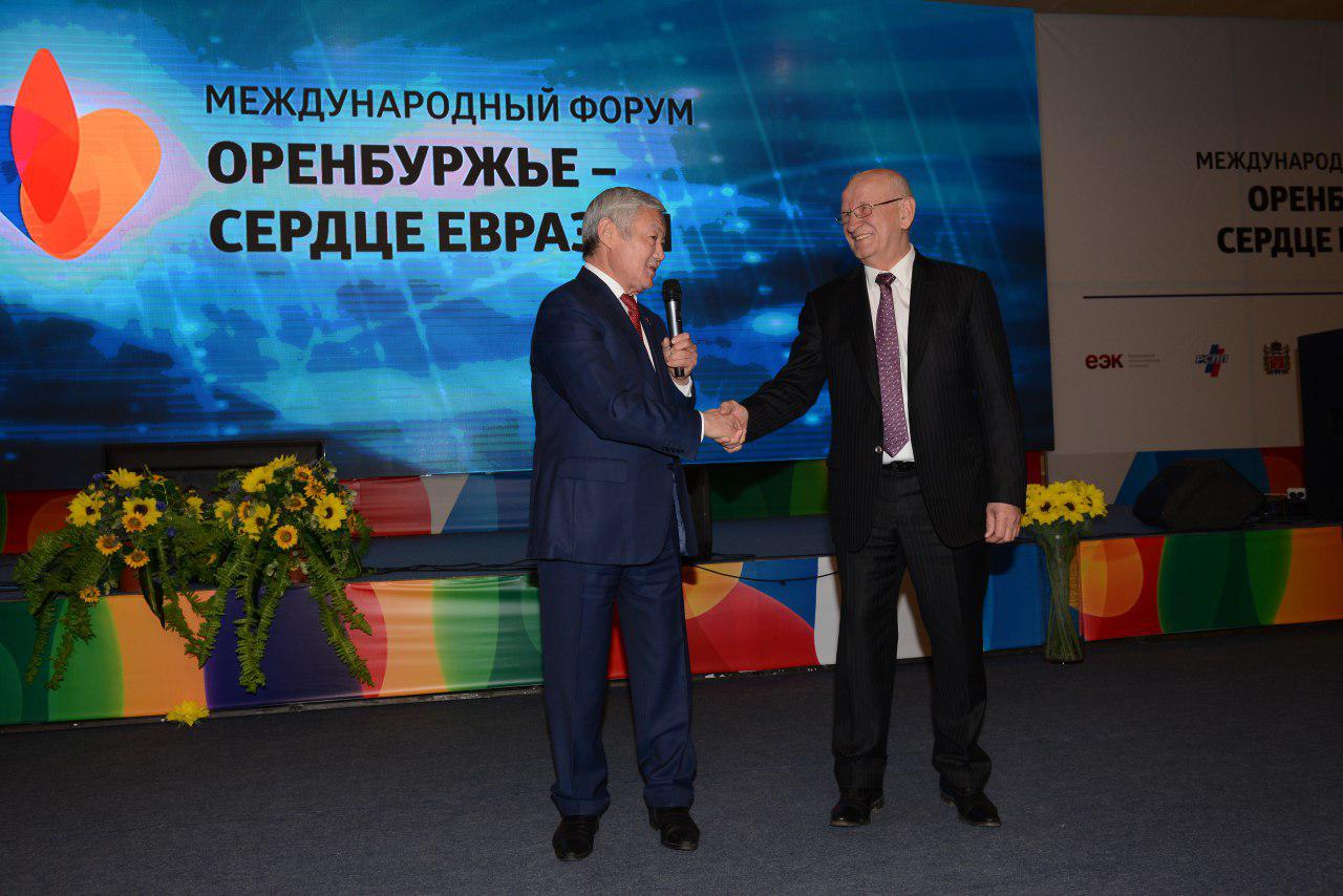 Бердыбек Сапарбаев и Юрий Берг