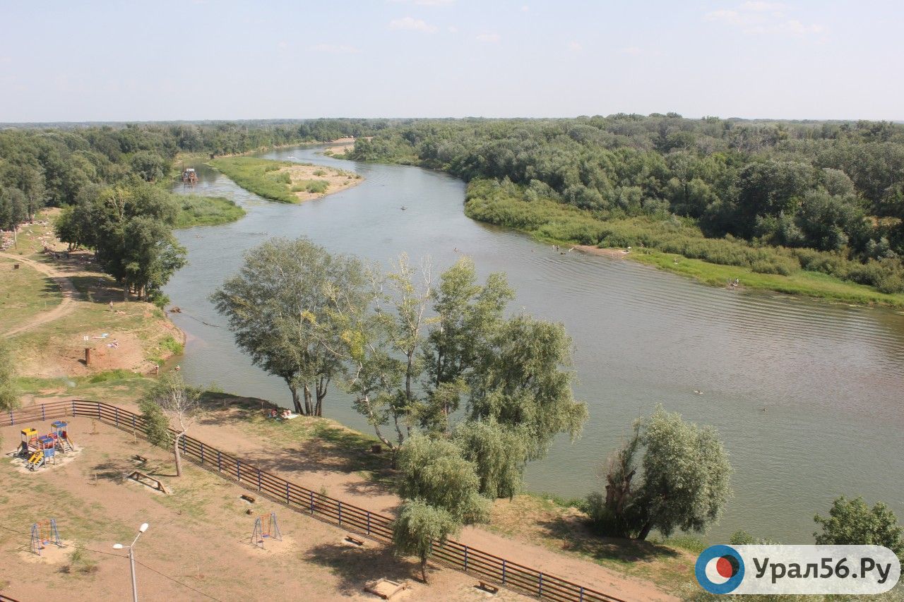 Урал в Оренбурге, тело было обнаружено на противоположной стороне реки