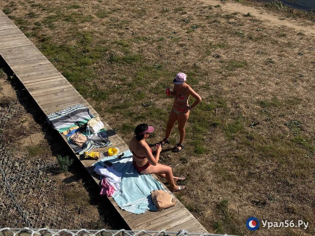 Отдыхающие у Красной площади