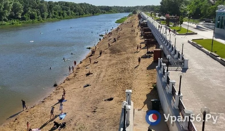 Пляж в Оренбурге. Фото из архива