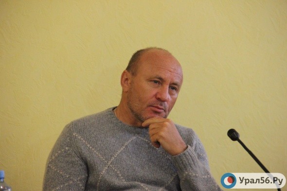 «Им на&#128169; на эту область»: Сергей Черный обрушился с критикой на оренбургских предпринимателей, которые не стали помогать строить больницу
