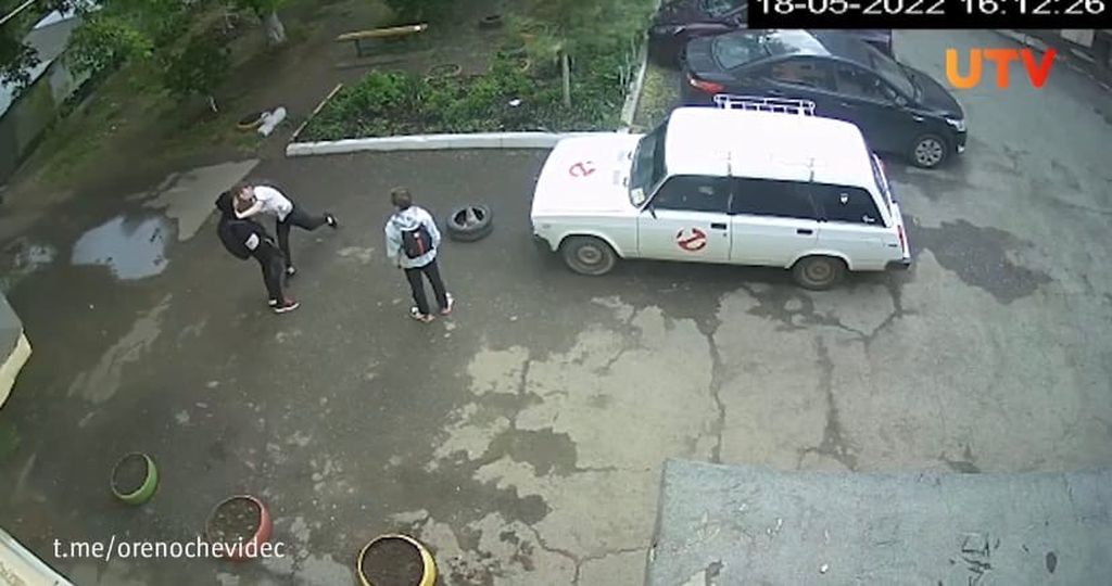 Момент избиения. Скриншот видео
