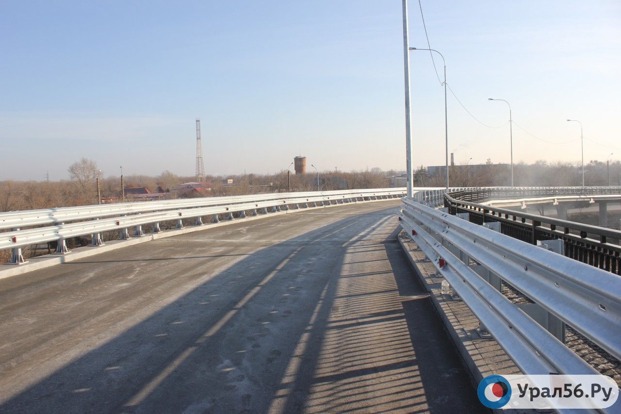 В Оренбурге до октября 2018 года закрыли движение по эстакаде на улице Донгузской