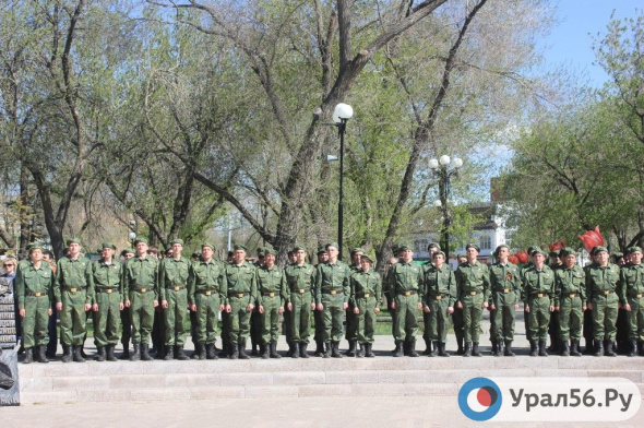 Восемь солдат, сбежавших из войсковой части, ищут в Оренбургской области