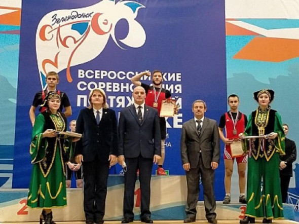 Оренбургские тяжелоатлеты завоевали 5 медалей на всероссийских соревнованиях памяти Олимпийского чемпиона А.П. Курынова