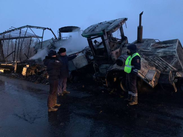 На трассе «Оренбург - Самара» столкнулись два грузовых автомобиля. Оба водителя погибли 