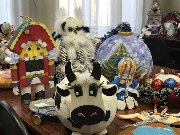 Новогодние игрушки своими руками: В Орске подвели итоги детского конкурса