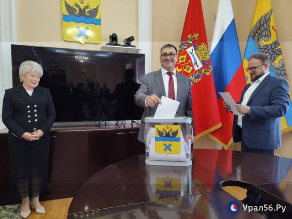 Сергей Бабин во время голосования