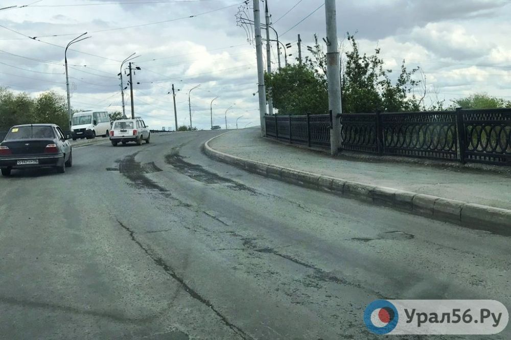 Путепровод в районе пл. Гагарина в Орске (фото из архива)