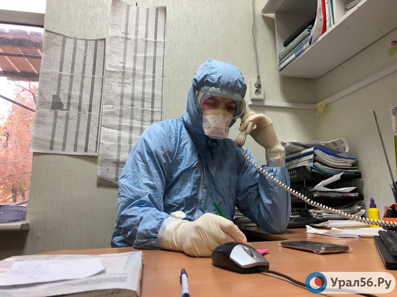 В России могут запретить работать тем медикам, педагогам и соцработникам, которые не привились от коронавируса 