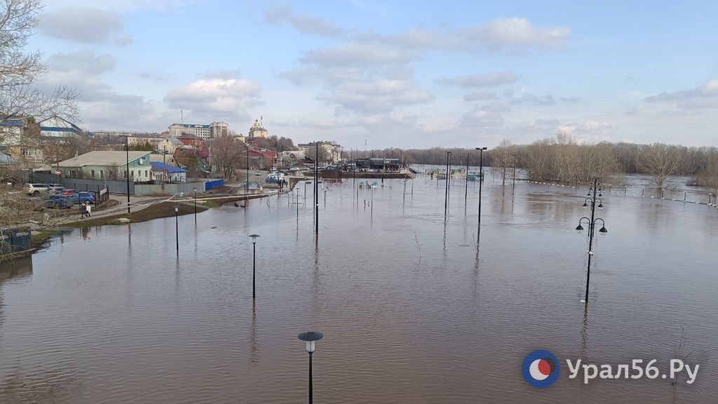 Река Урал в Оренбурге, 08.04.24