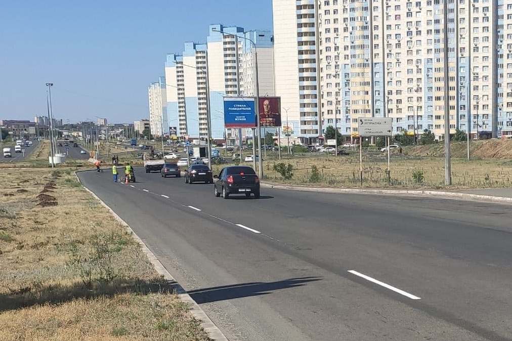 На дорогах Оренбурга появляется разметка