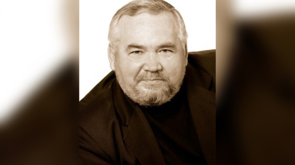В Оренбурге скончался актер драмтеатра Владимир Бухаров
