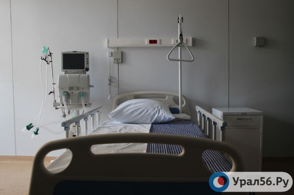 Источник в минздраве: Два футболиста ФК «Оренбург» с пневмонией лежат в больнице