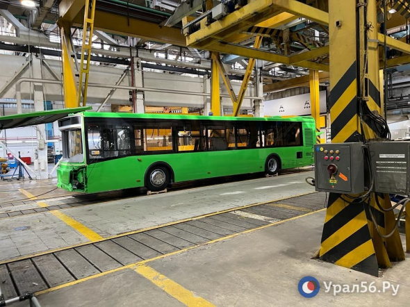 «Добавят сочности и яркости»: глава Оренбурга рассказал, почему новые автобусы для областного центра будут зеленого цвета